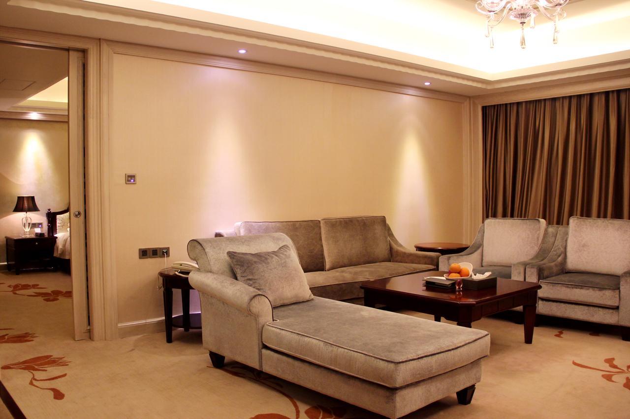 Yutong International Hotel Шаньтоу Екстер'єр фото